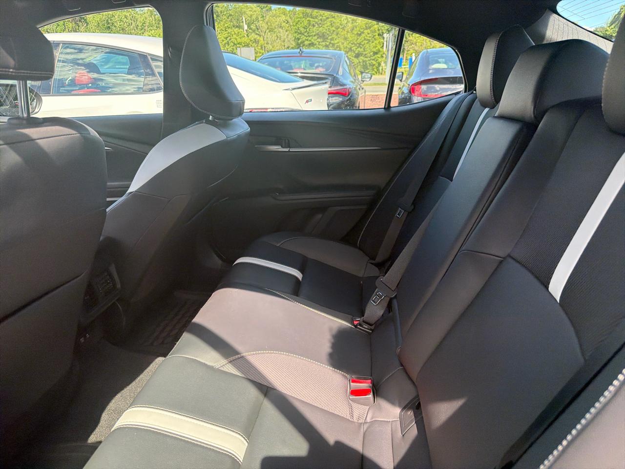 Toyota Camry XLE AWD (Natl) 2025