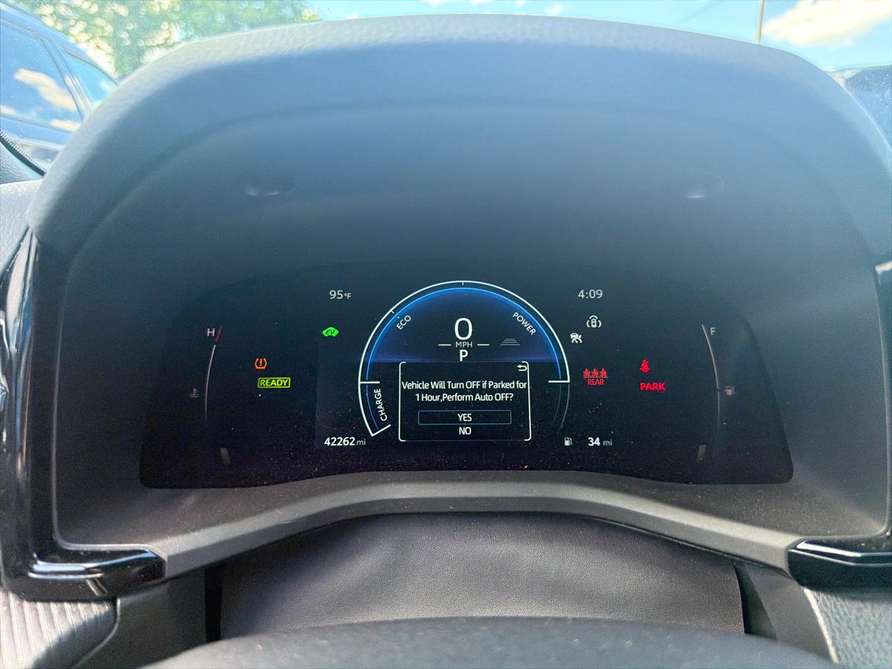 Toyota Camry XLE AWD (Natl) 2025