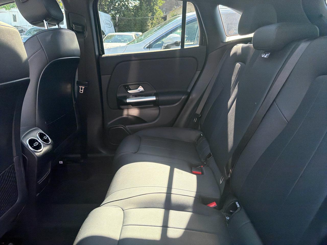 Mercedes-Benz GLA GLA 250 4MATIC SUV 2022
