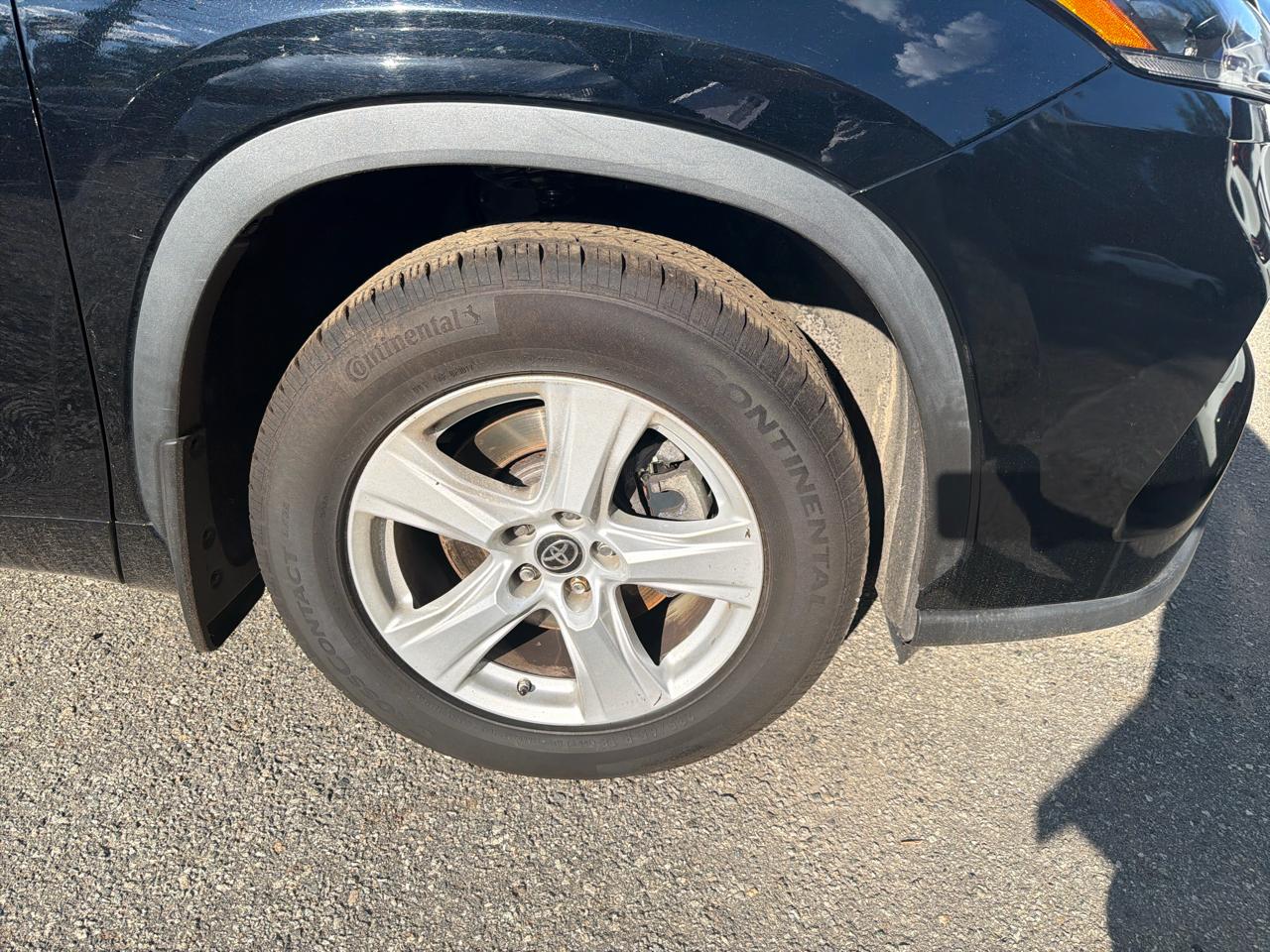Toyota Highlander LE AWD (Natl) 2020