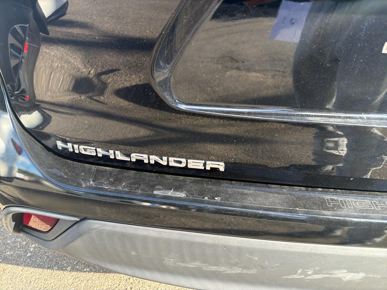 Toyota Highlander LE AWD (Natl) 2020