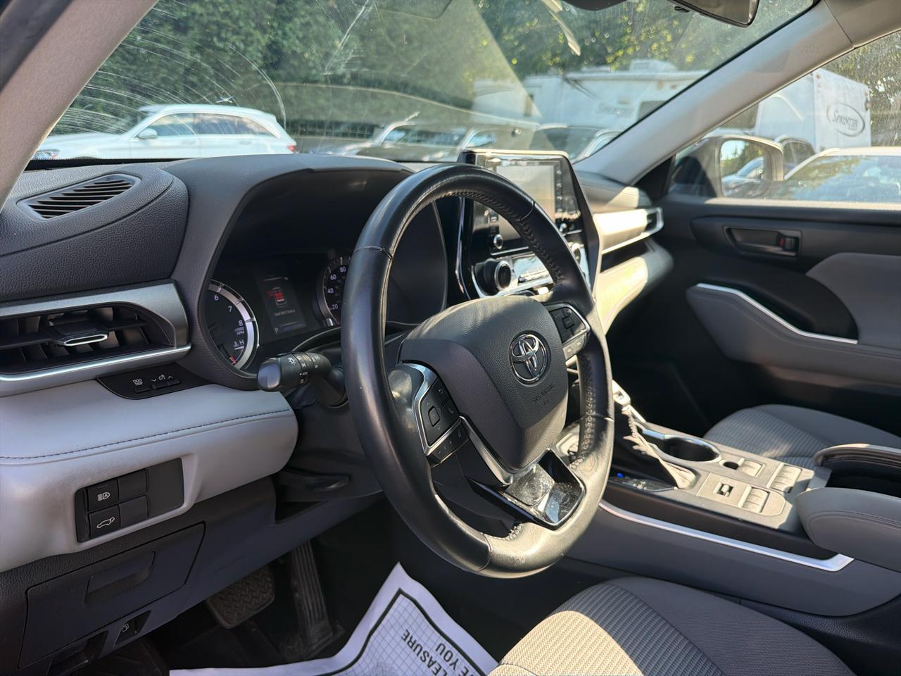 Toyota Highlander LE AWD (Natl) 2020