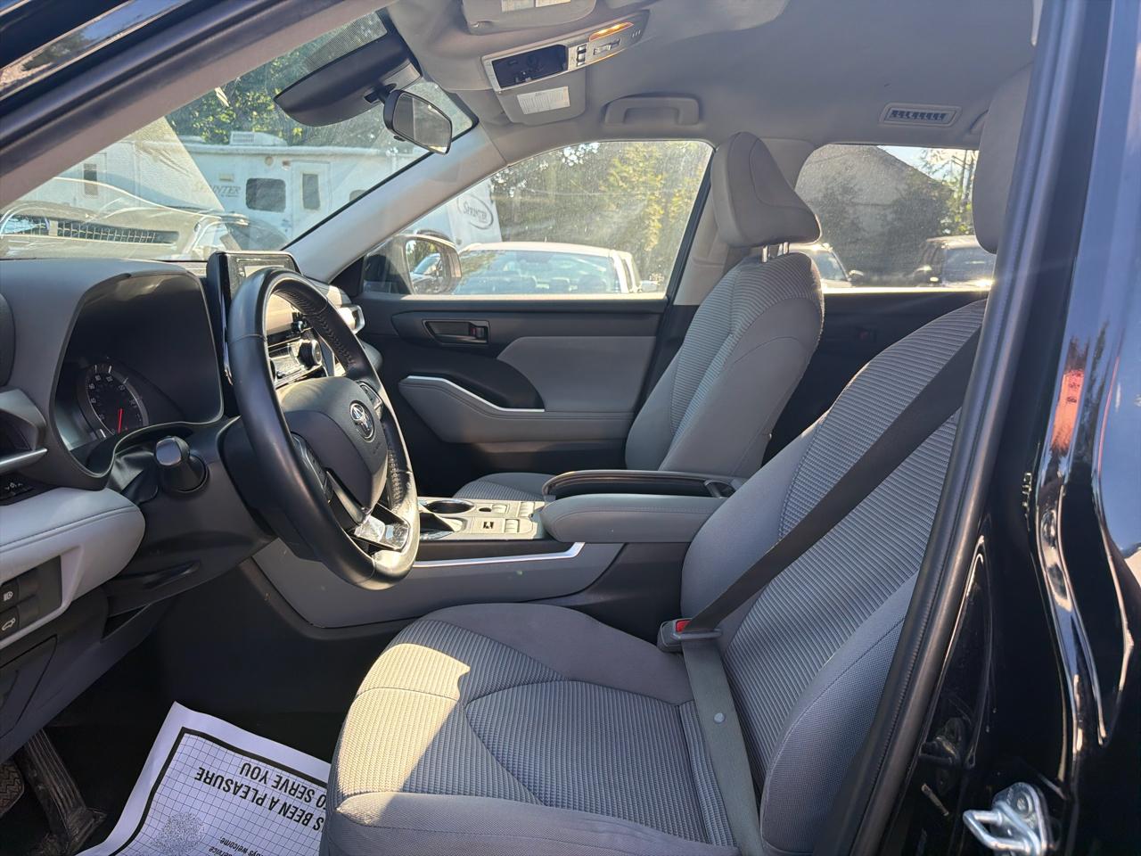 Toyota Highlander LE AWD (Natl) 2020
