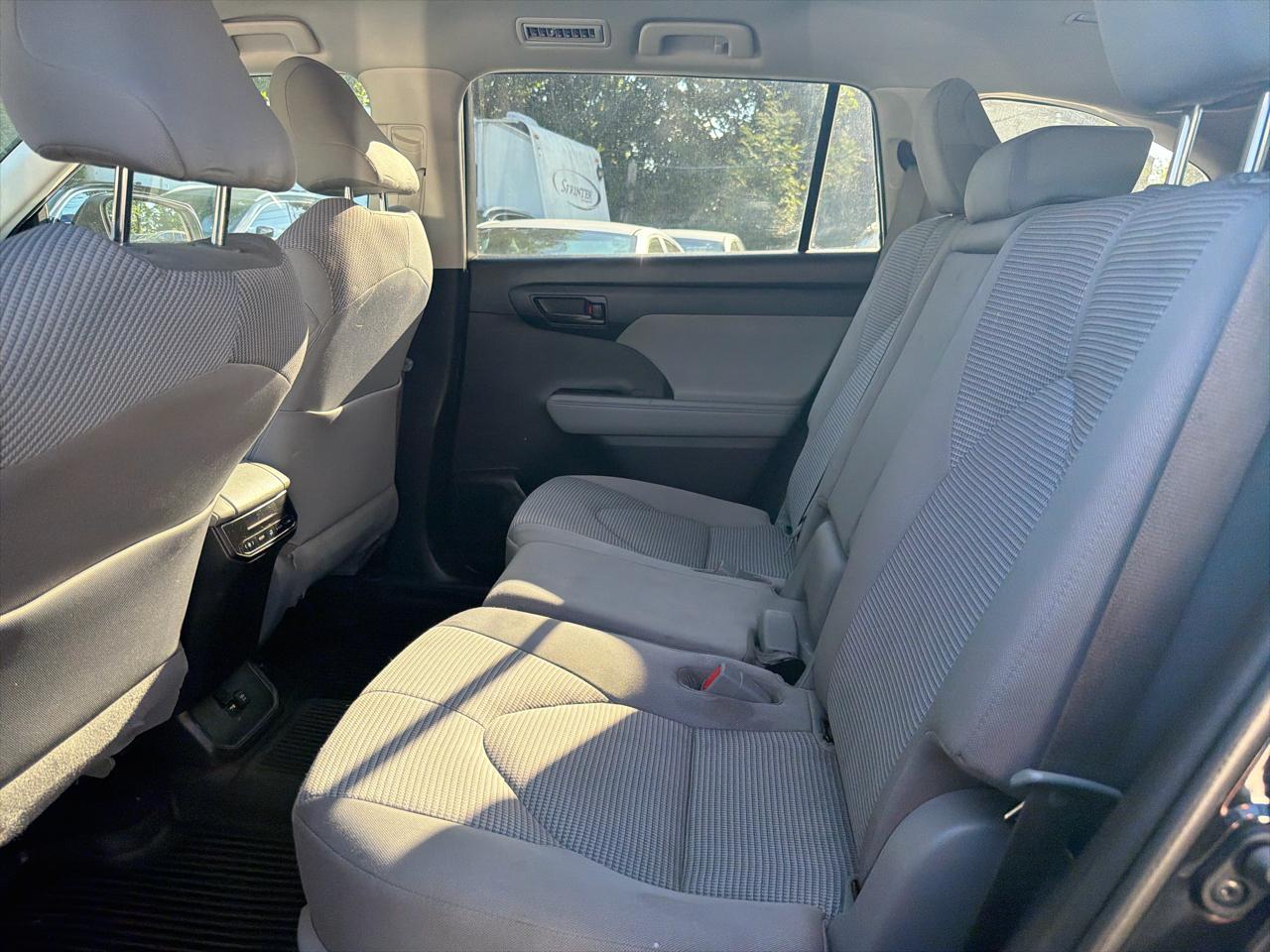 Toyota Highlander LE AWD (Natl) 2020