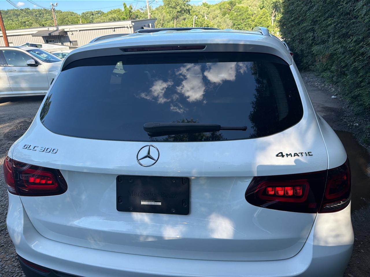 Mercedes-Benz GLC GLC 300 4MATIC SUV 2022