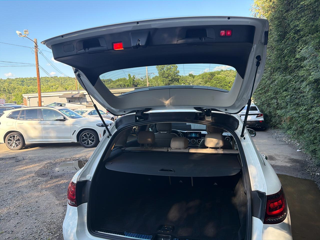 Mercedes-Benz GLC GLC 300 4MATIC SUV 2022