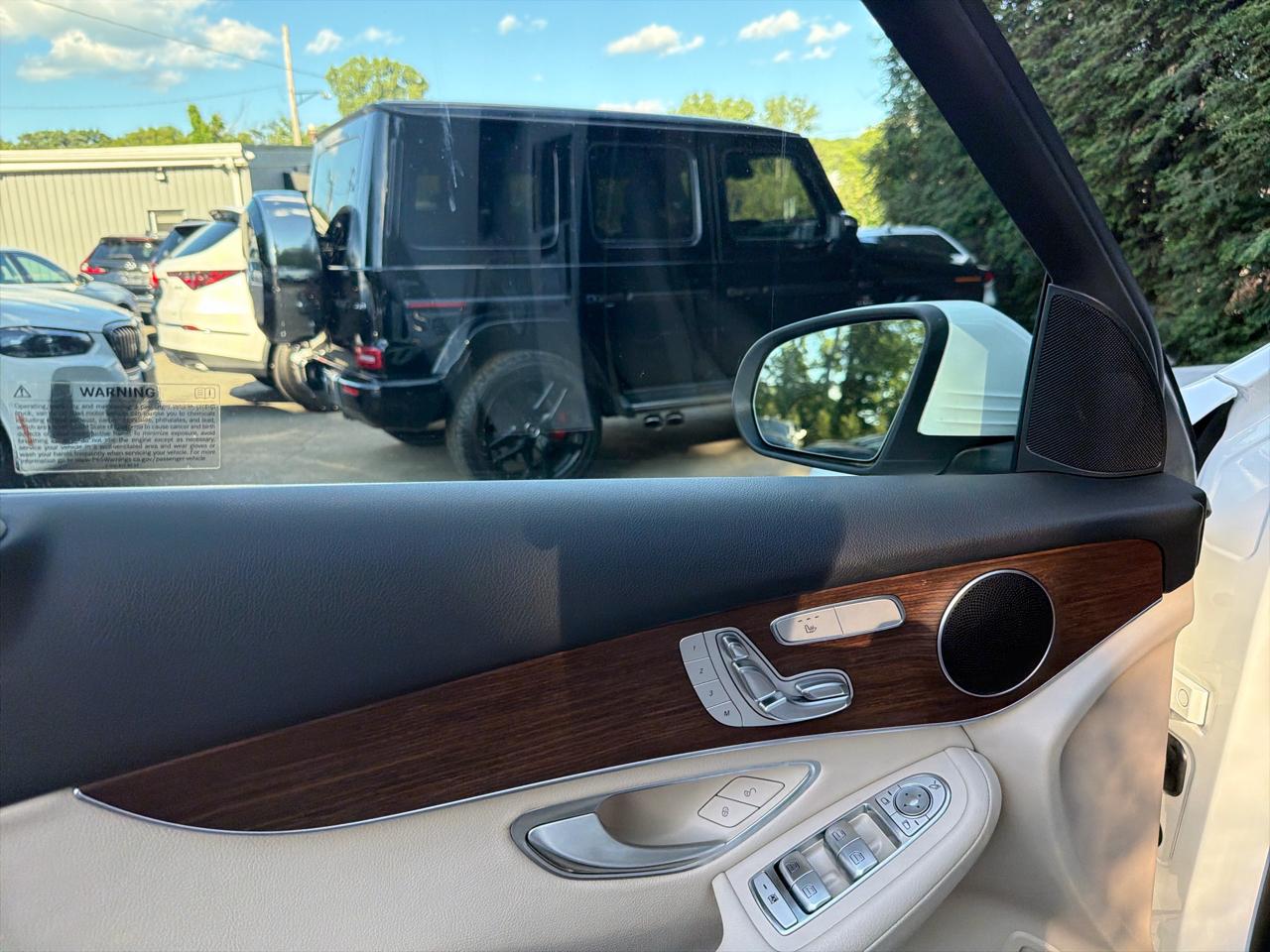 Mercedes-Benz GLC GLC 300 4MATIC SUV 2022