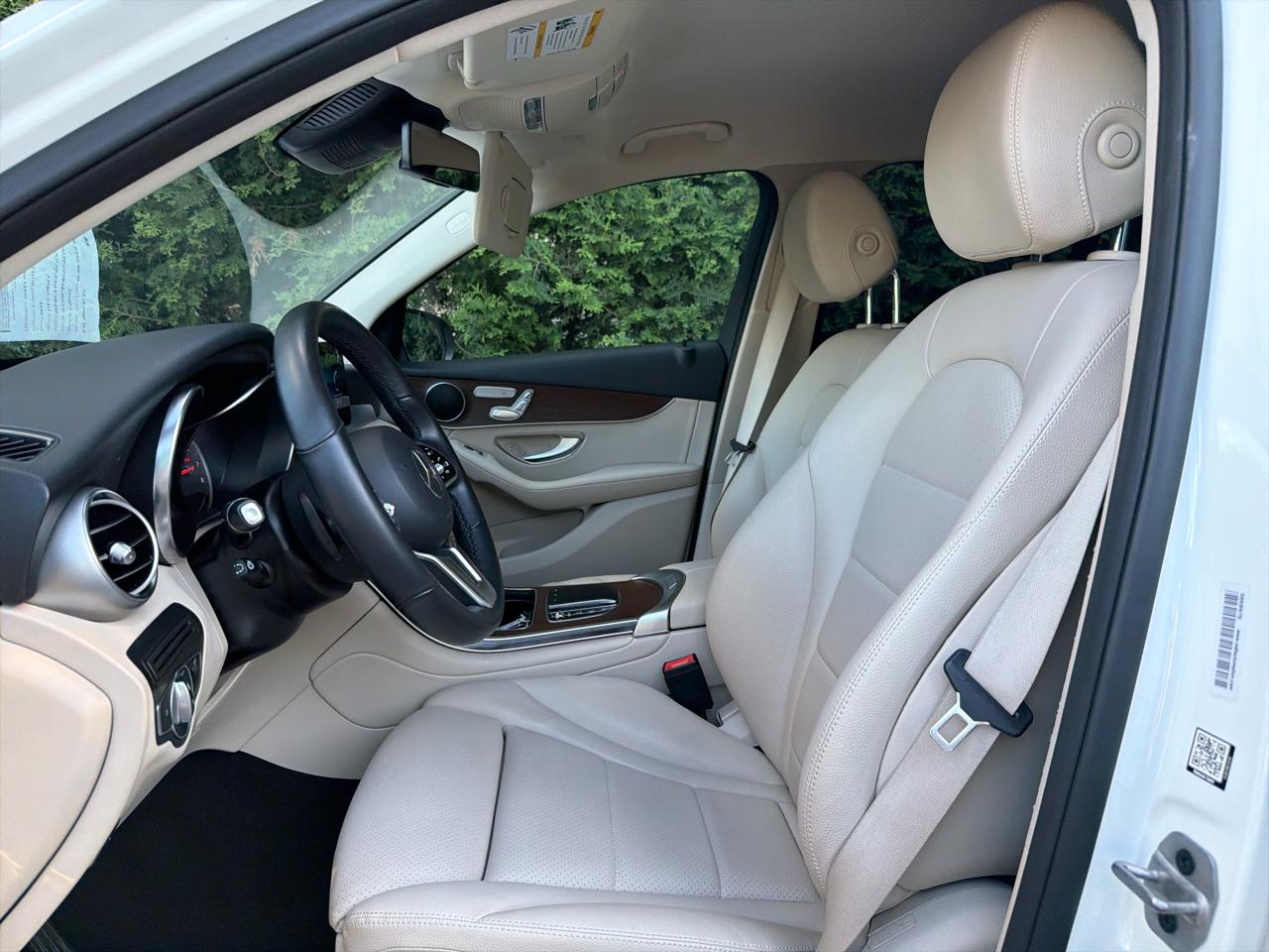 Mercedes-Benz GLC GLC 300 4MATIC SUV 2022