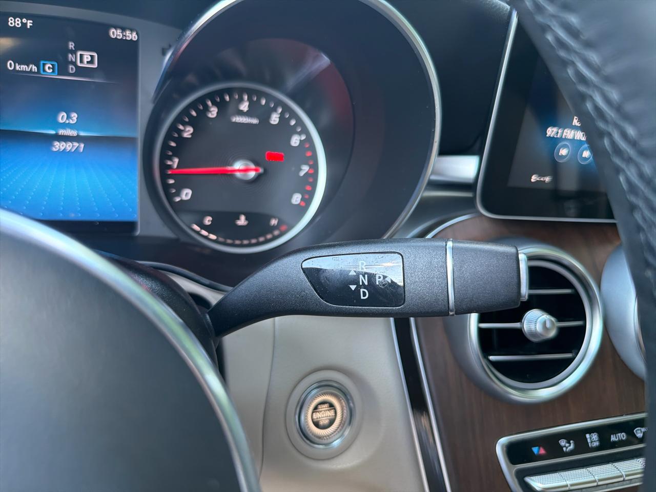 Mercedes-Benz GLC GLC 300 4MATIC SUV 2022