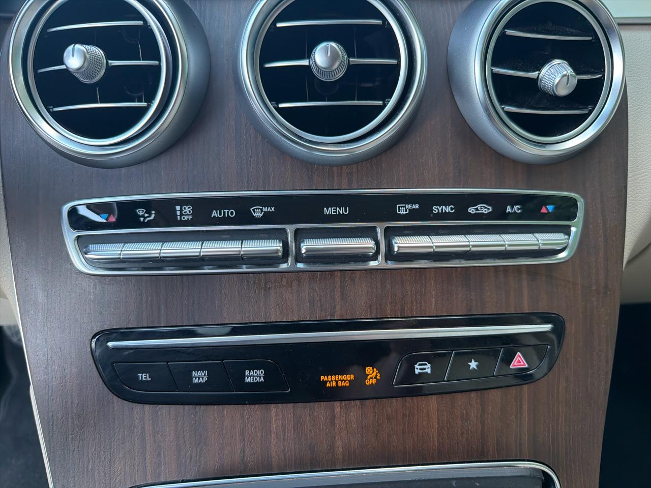 Mercedes-Benz GLC GLC 300 4MATIC SUV 2022