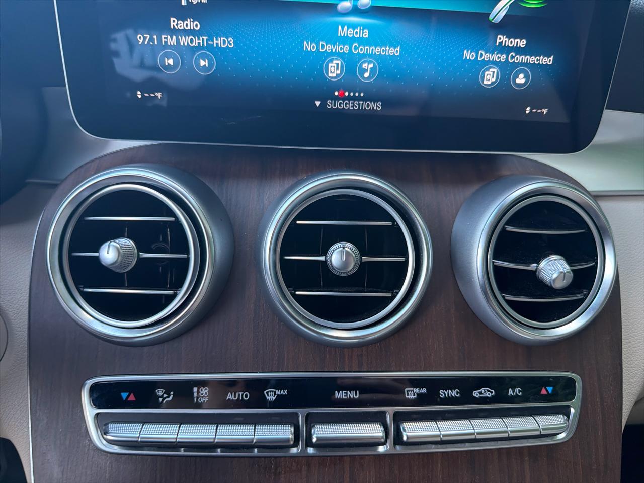 Mercedes-Benz GLC GLC 300 4MATIC SUV 2022