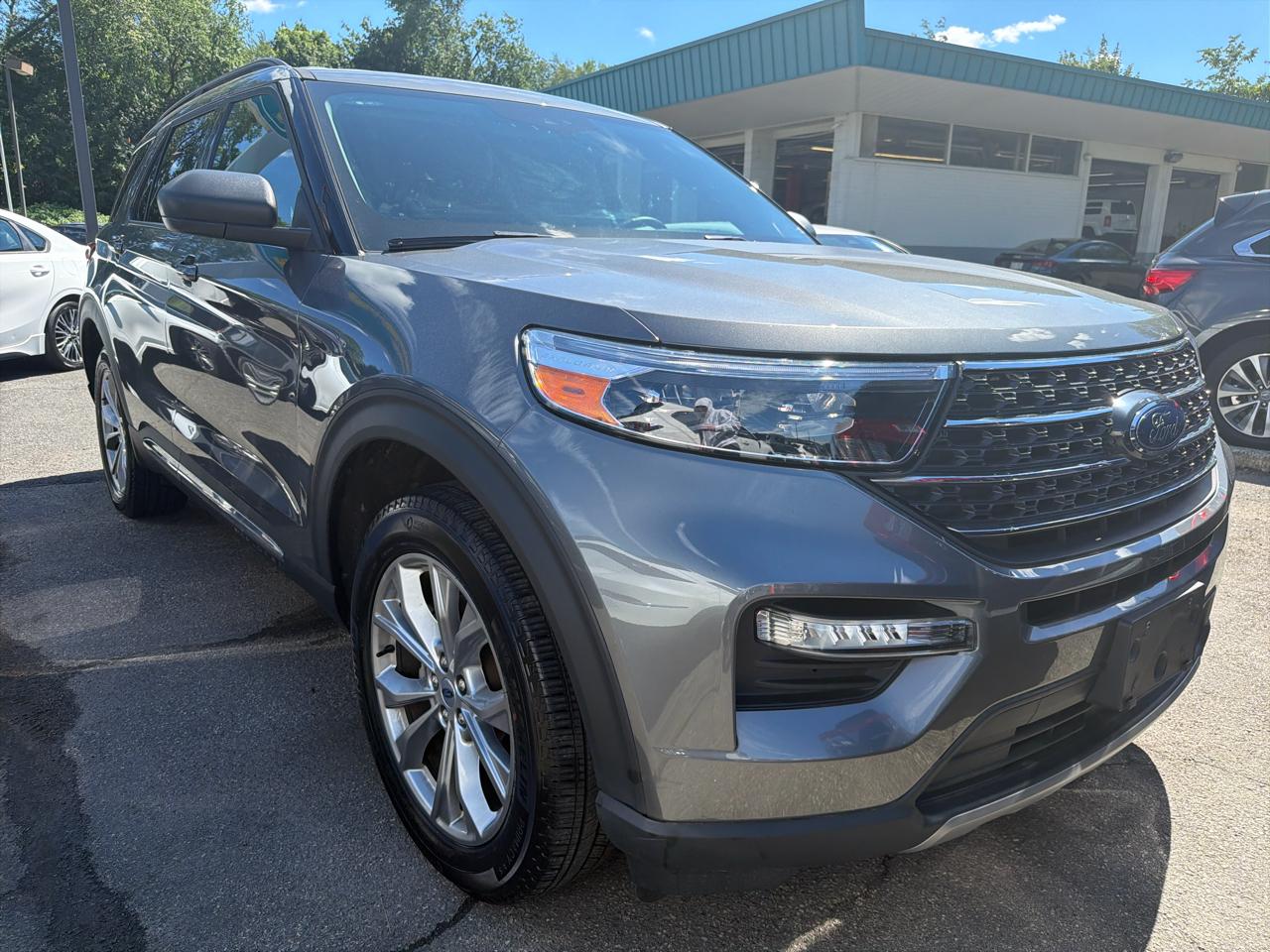 Ford Explorer XLT 2023