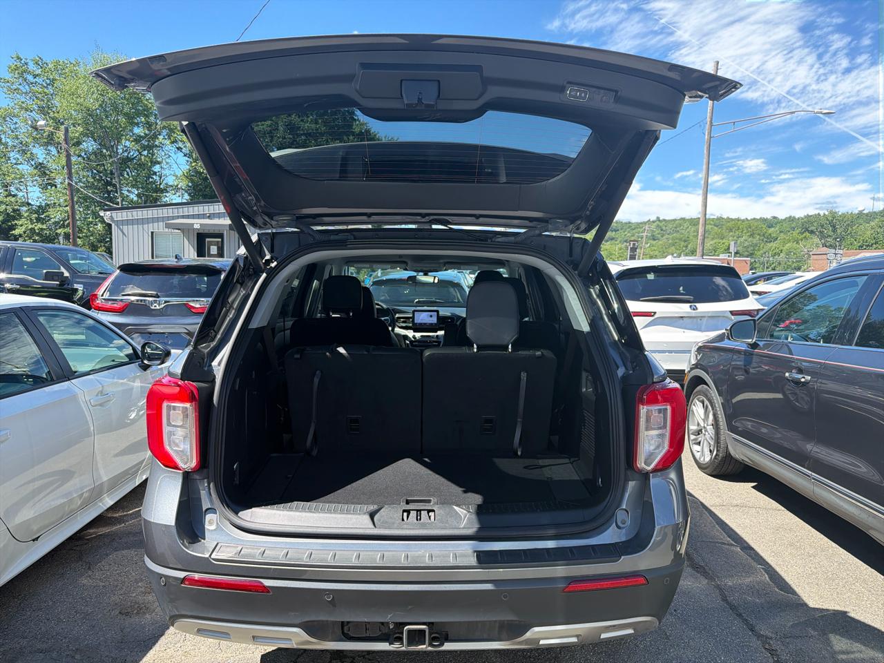 Ford Explorer XLT 2023