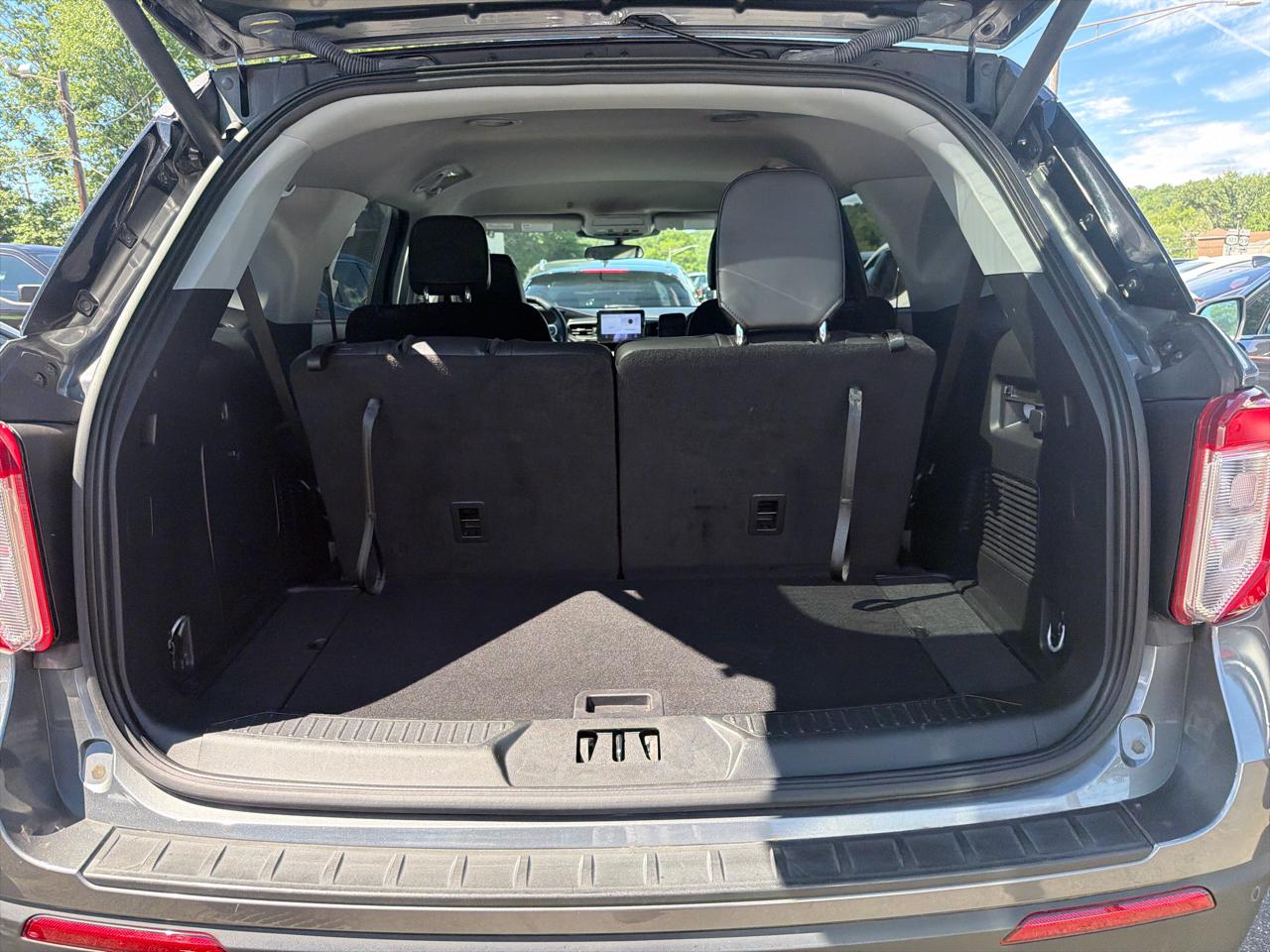 Ford Explorer XLT 2023