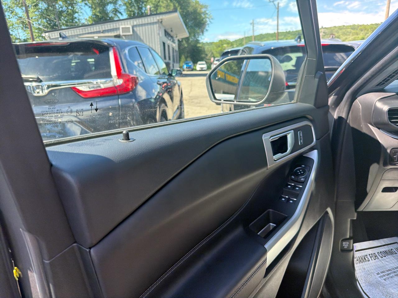 Ford Explorer XLT 2023