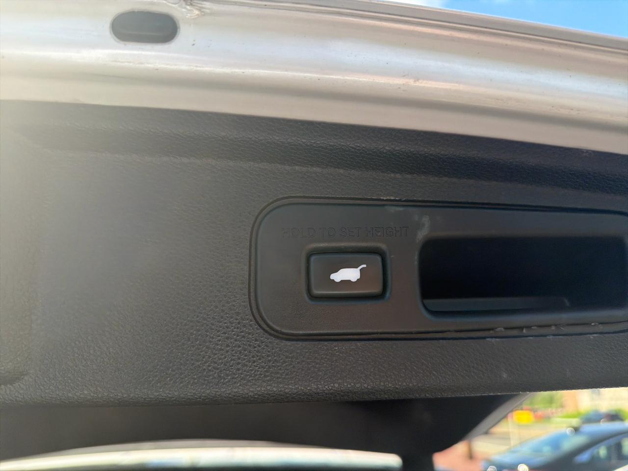 Honda Odyssey Touring Auto 2023