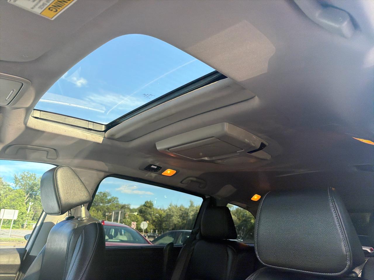 Honda Odyssey Touring Auto 2023