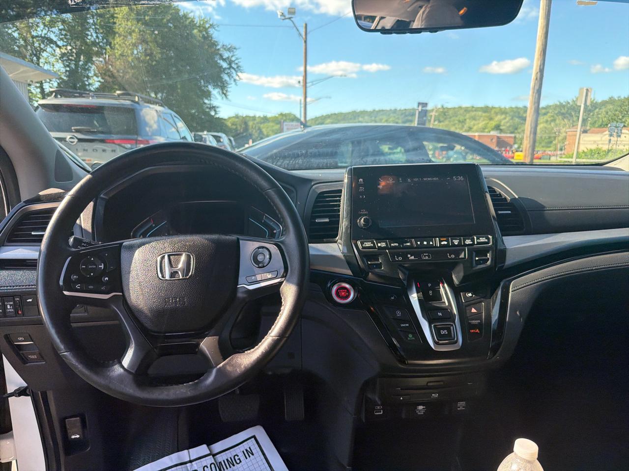 Honda Odyssey Touring Auto 2023