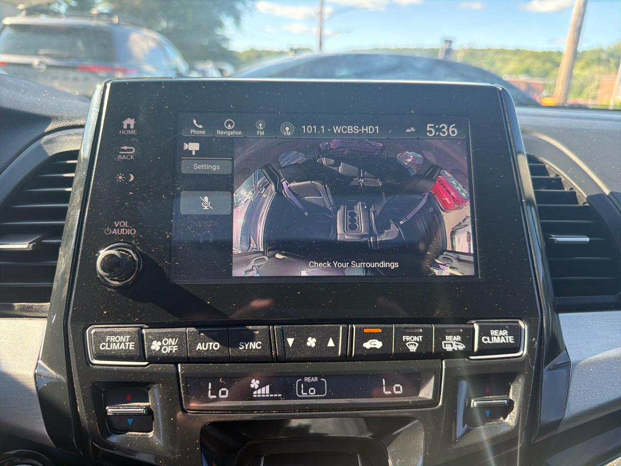 Honda Odyssey Touring Auto 2023