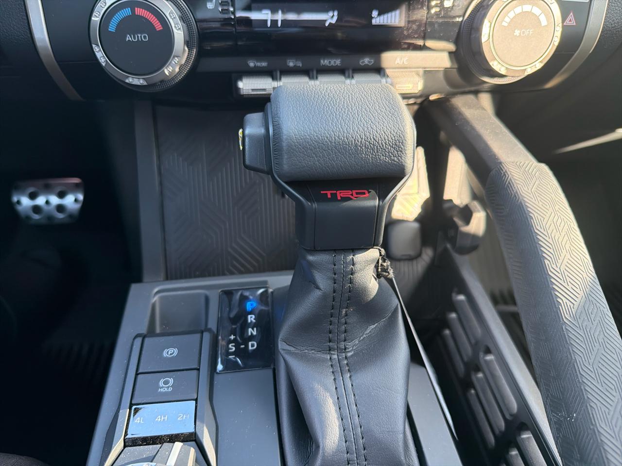 Toyota Tacoma 4WD TRD Off Road Double Cab 5' Bed AT (Natl) 2026