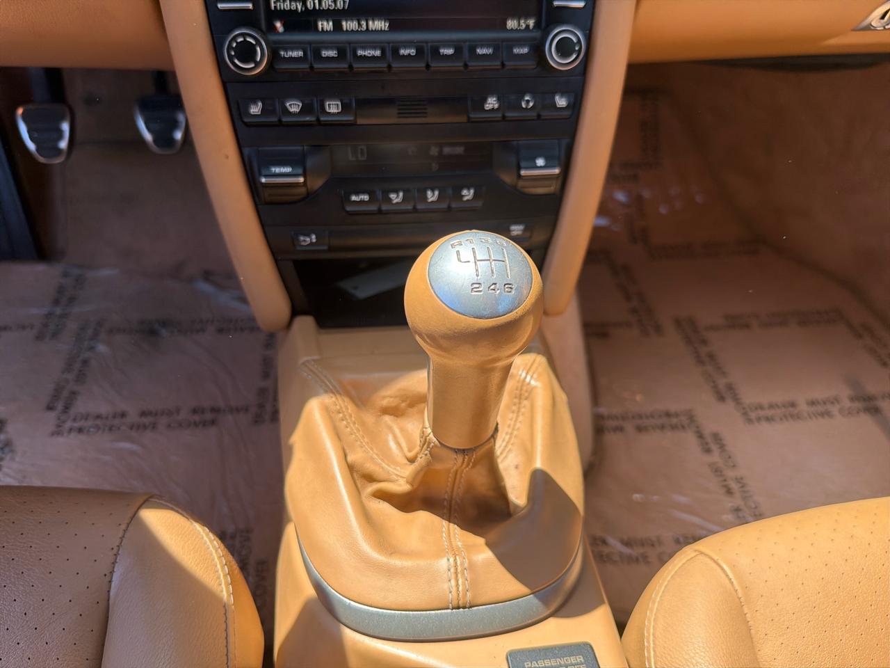 Porsche 911 2dr Cabriolet Carrera 2010