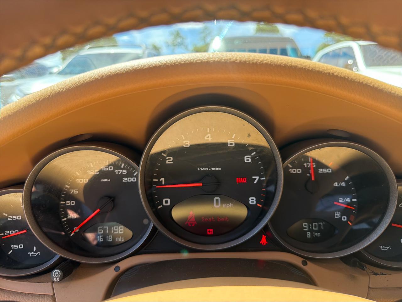 Porsche 911 2dr Cabriolet Carrera 2010