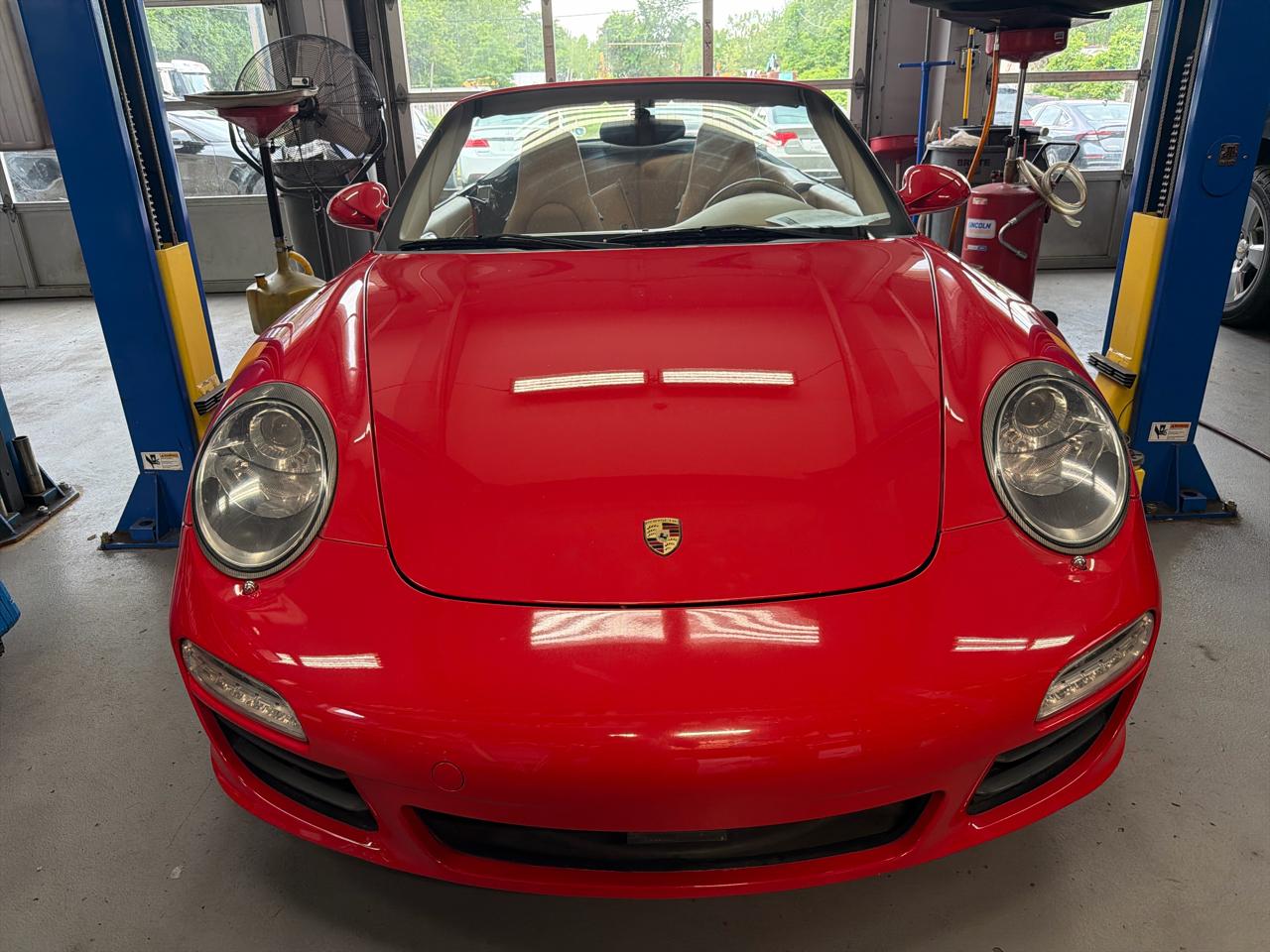 Porsche 911 2dr Cabriolet Carrera 2010