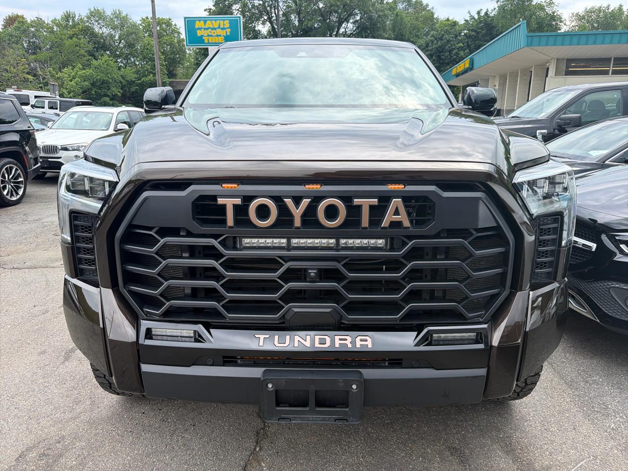 Toyota Tundra 4WD Platinum CrewMax 5.5' Bed (Natl) 2024