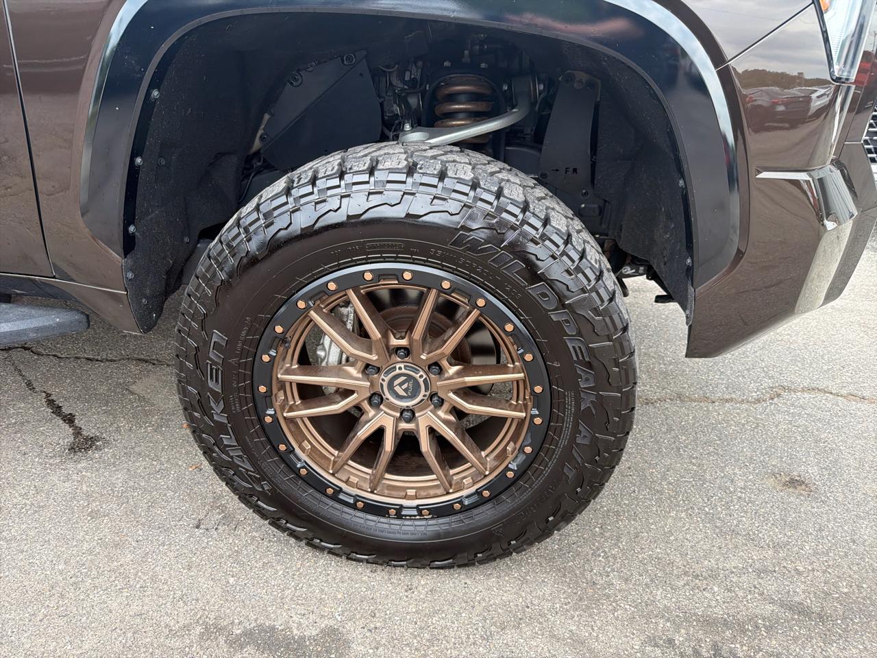 Toyota Tundra 4WD Platinum CrewMax 5.5' Bed (Natl) 2024