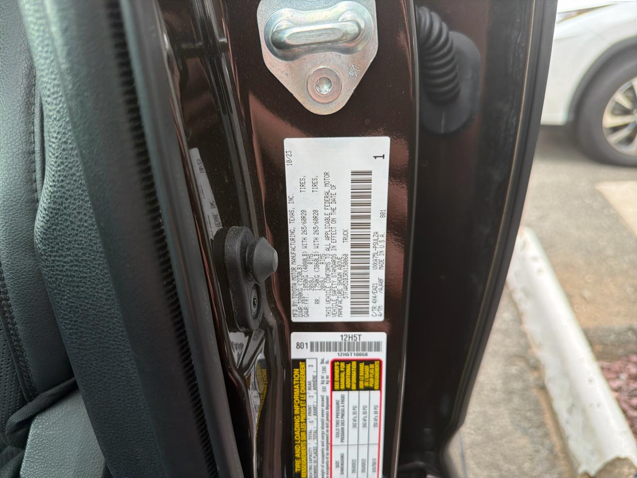 Toyota Tundra 4WD Platinum CrewMax 5.5' Bed (Natl) 2024