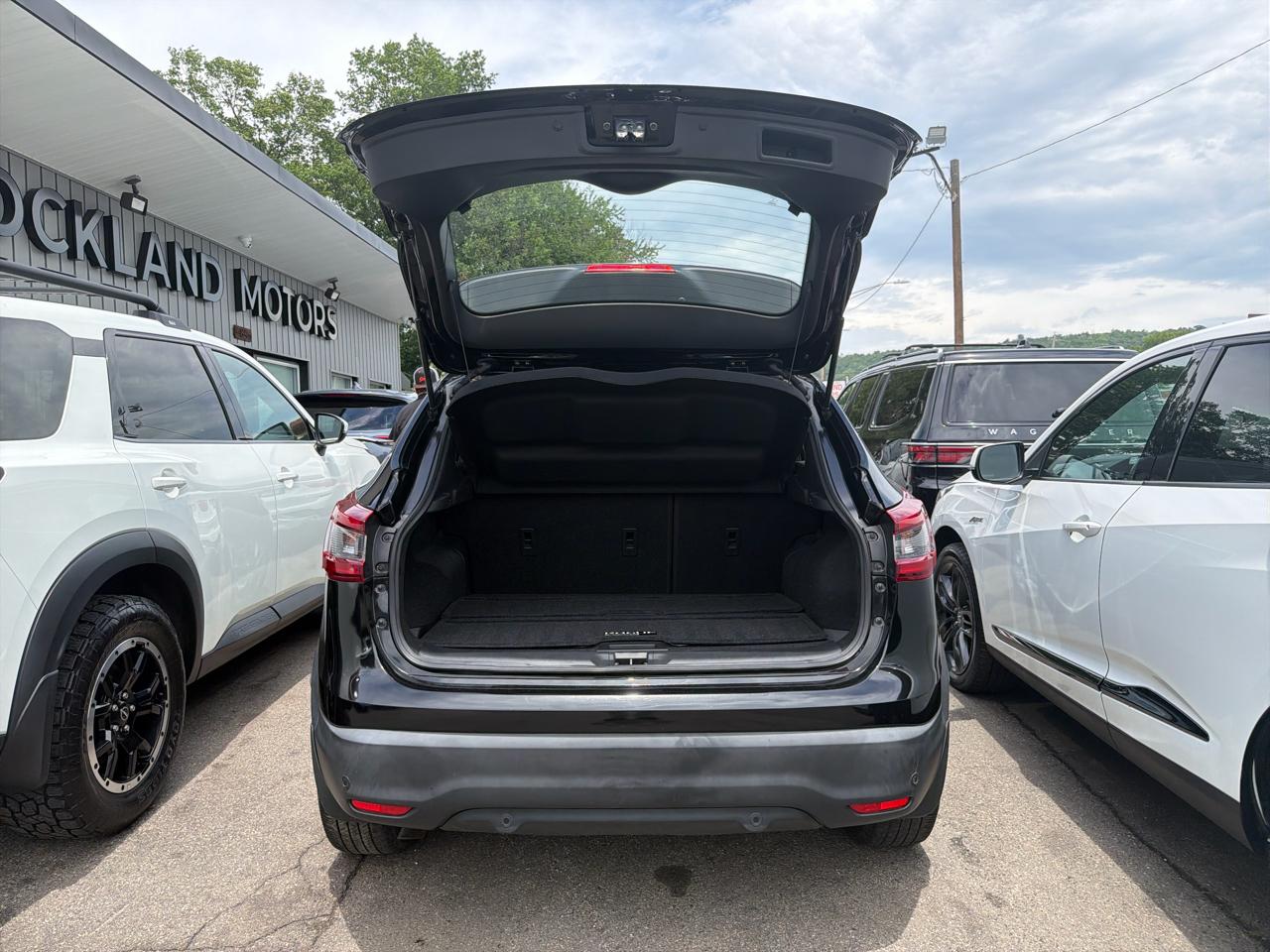 Nissan Rogue Sport AWD SV 2020