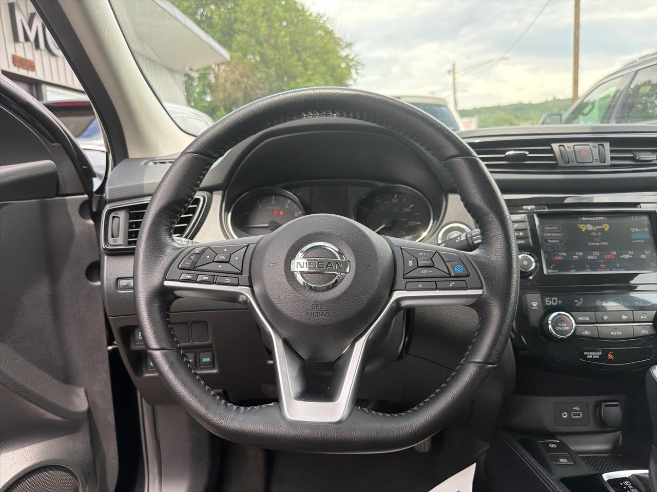 Nissan Rogue Sport AWD SV 2020
