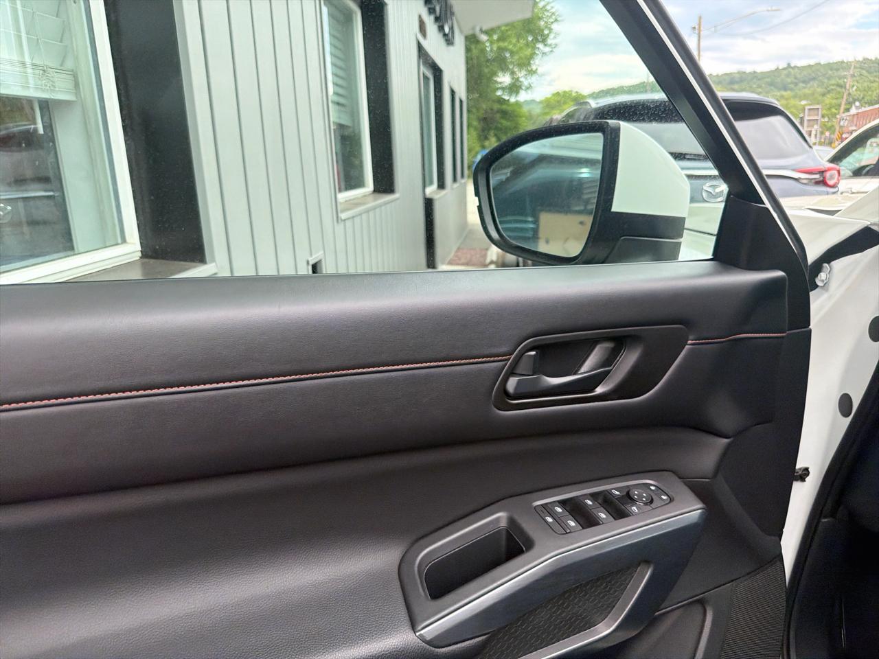 Nissan Pathfinder Rock Creek 4WD 2024