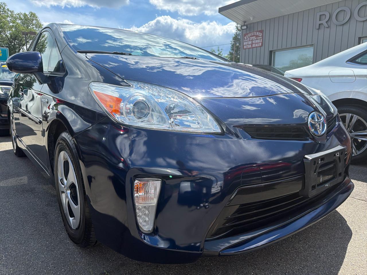 Toyota Prius 5dr HB Three (Natl) 2012