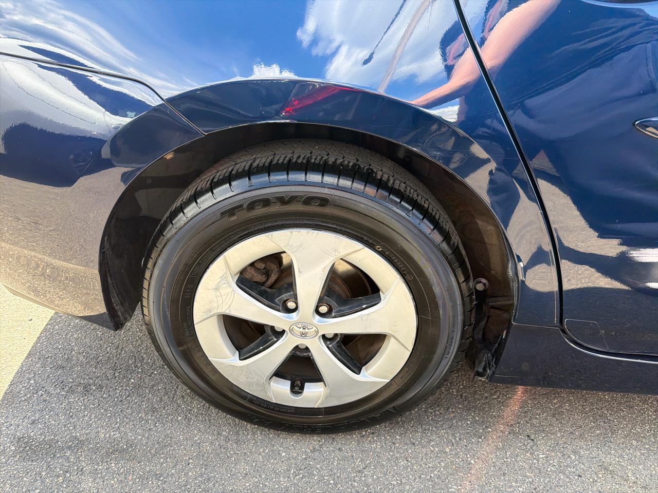 Toyota Prius 5dr HB Three (Natl) 2012