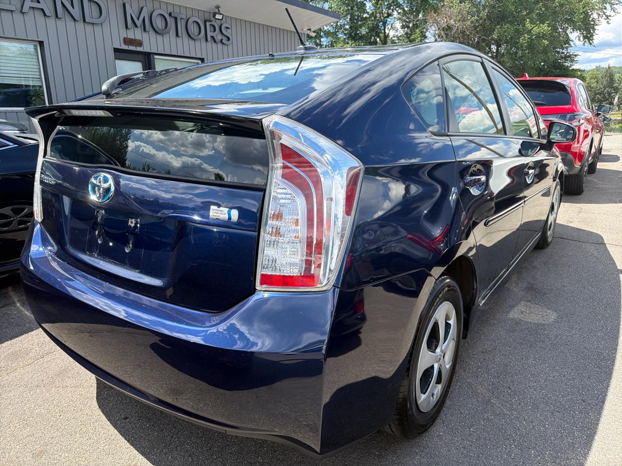 Toyota Prius 5dr HB Three (Natl) 2012