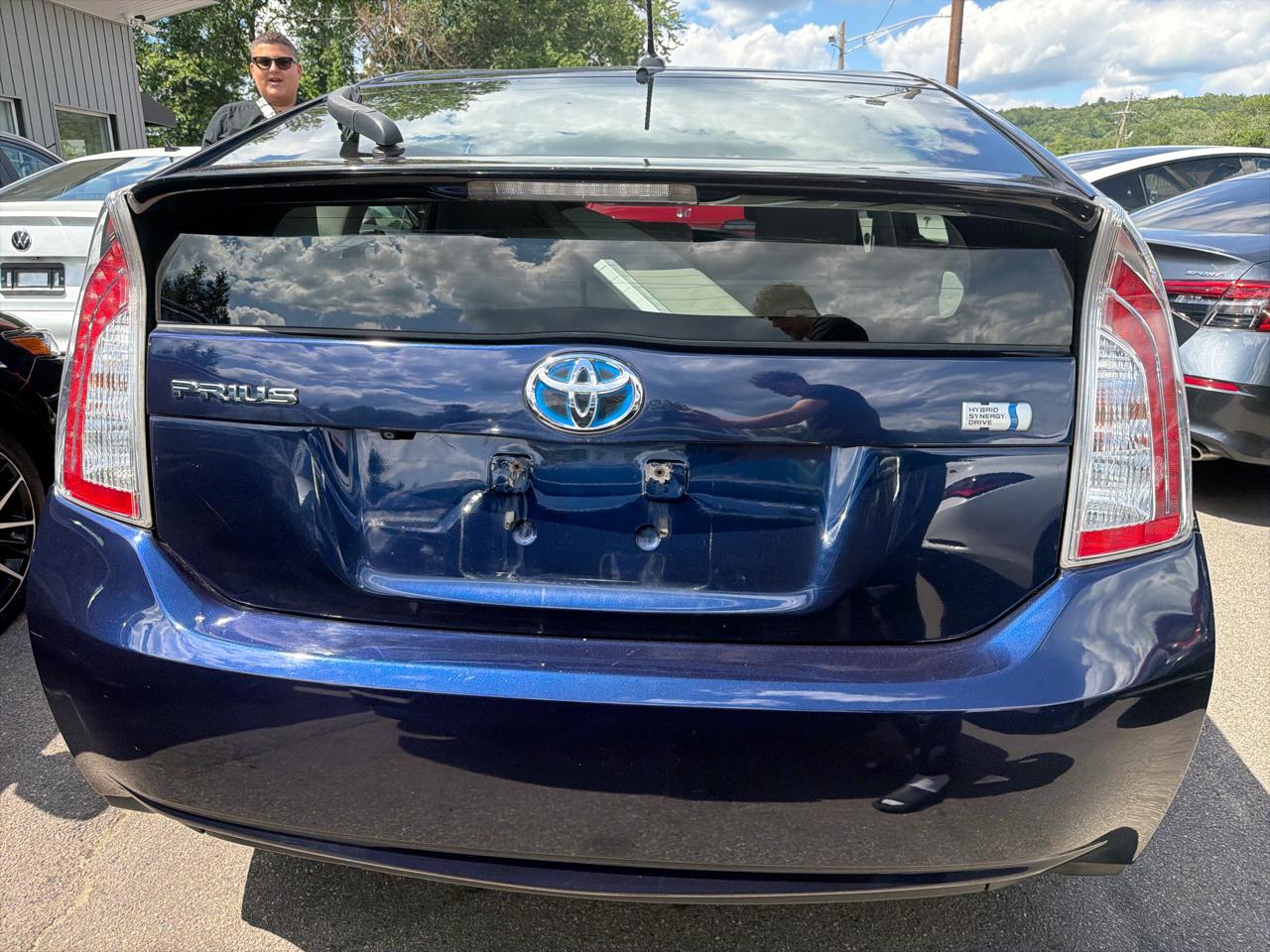 Toyota Prius 5dr HB Three (Natl) 2012