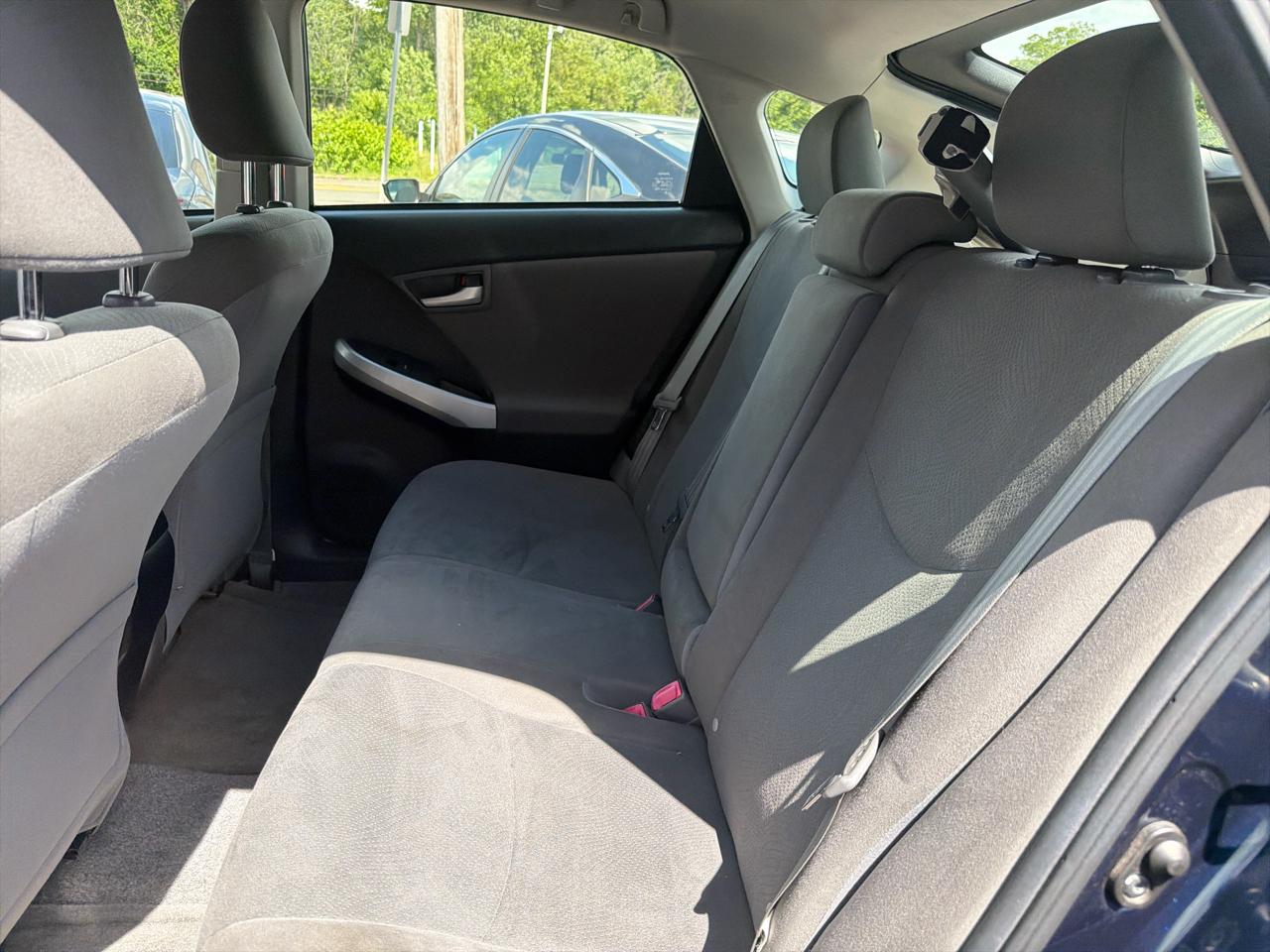 Toyota Prius 5dr HB Three (Natl) 2012