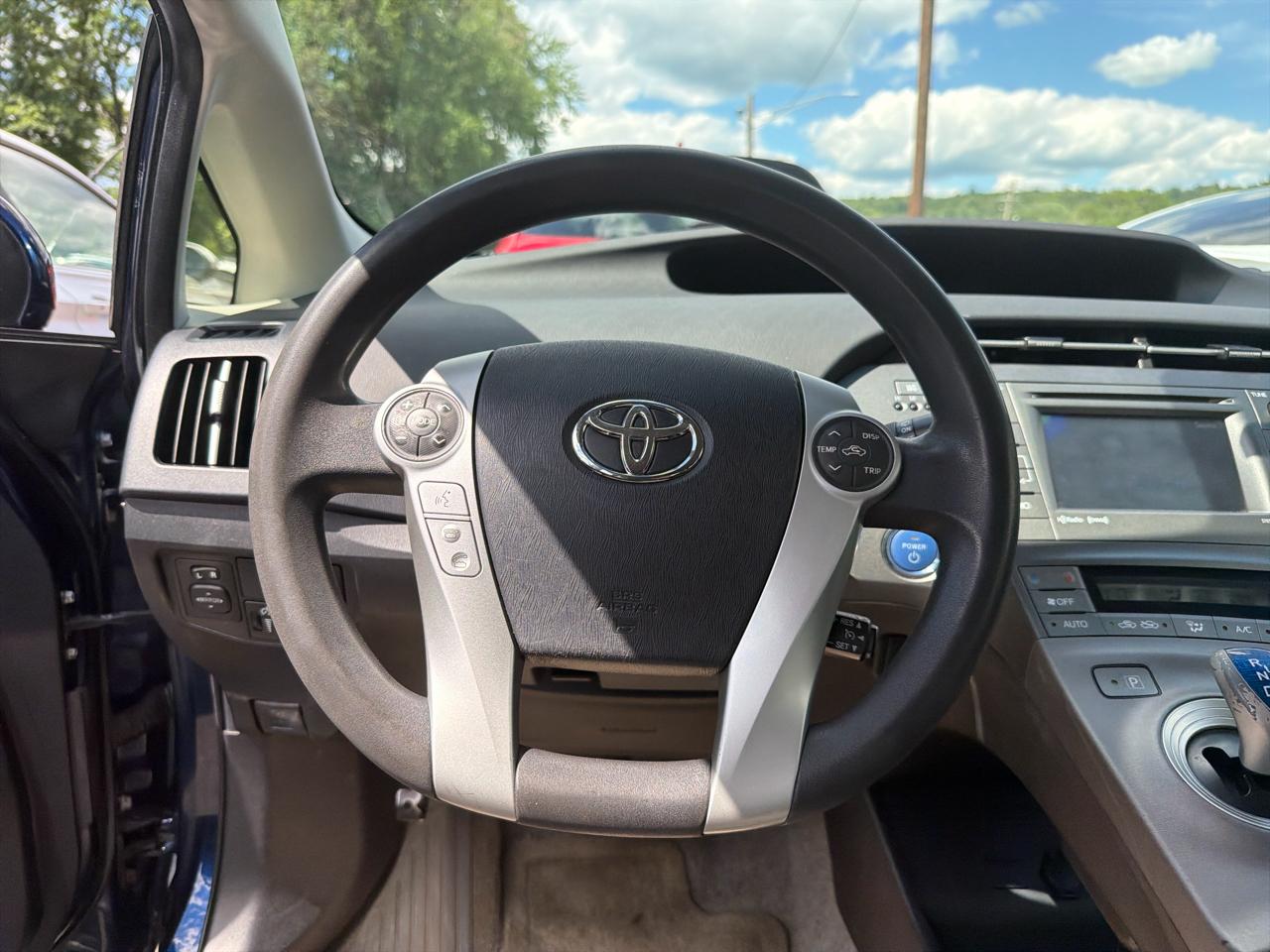 Toyota Prius 5dr HB Three (Natl) 2012