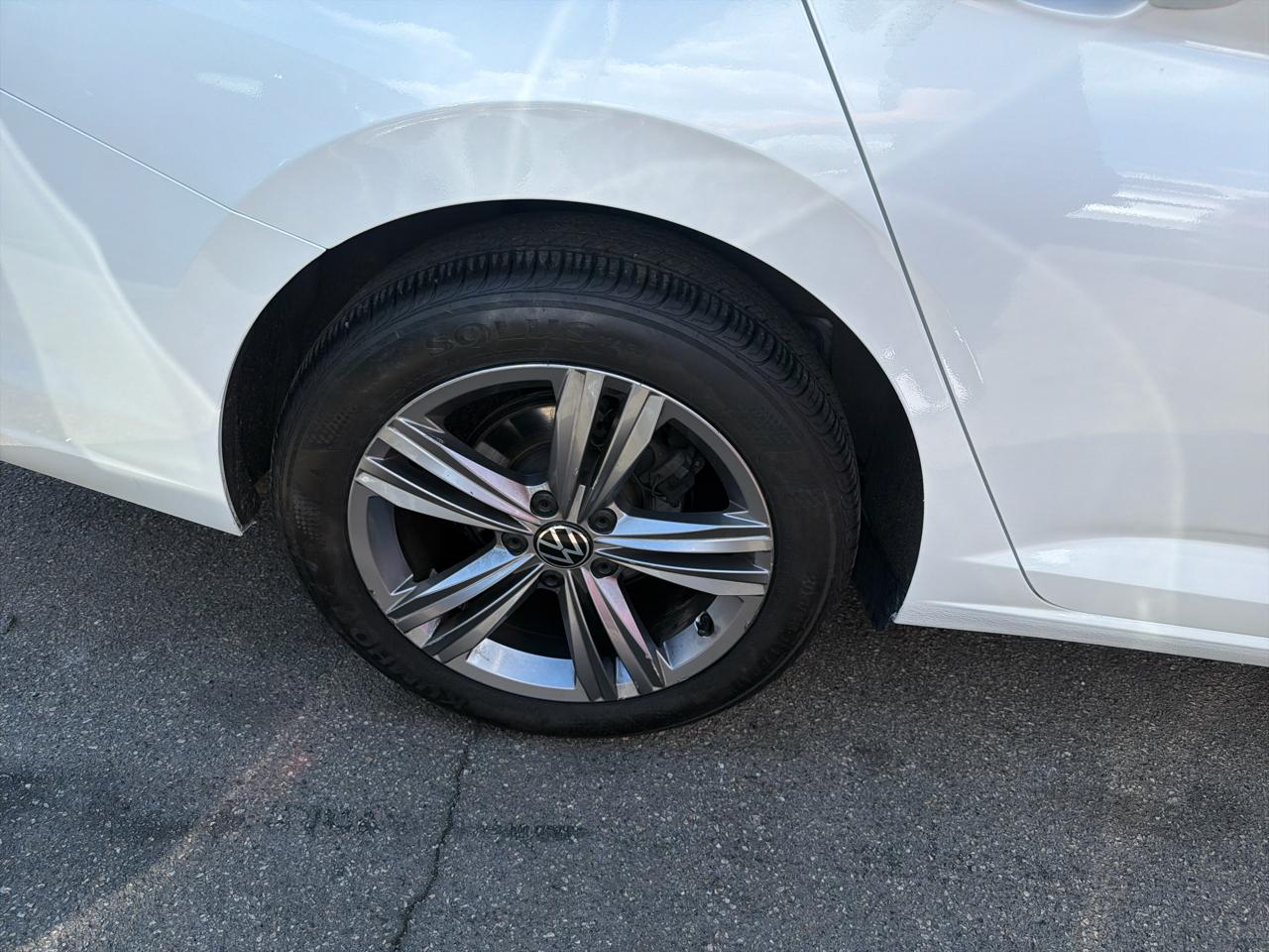 Volkswagen Jetta SE Auto 2023