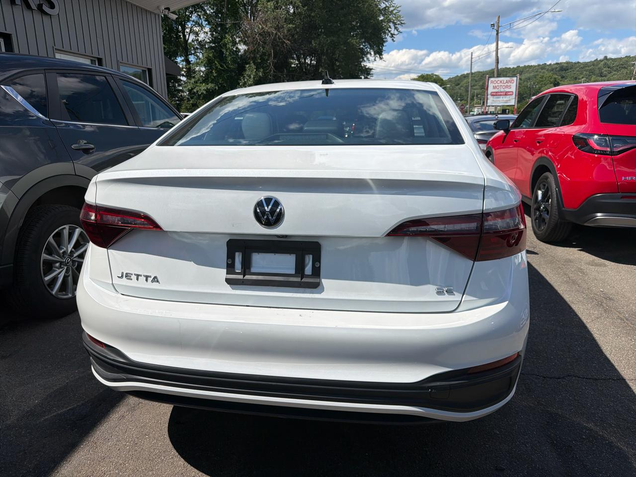 Volkswagen Jetta SE Auto 2023