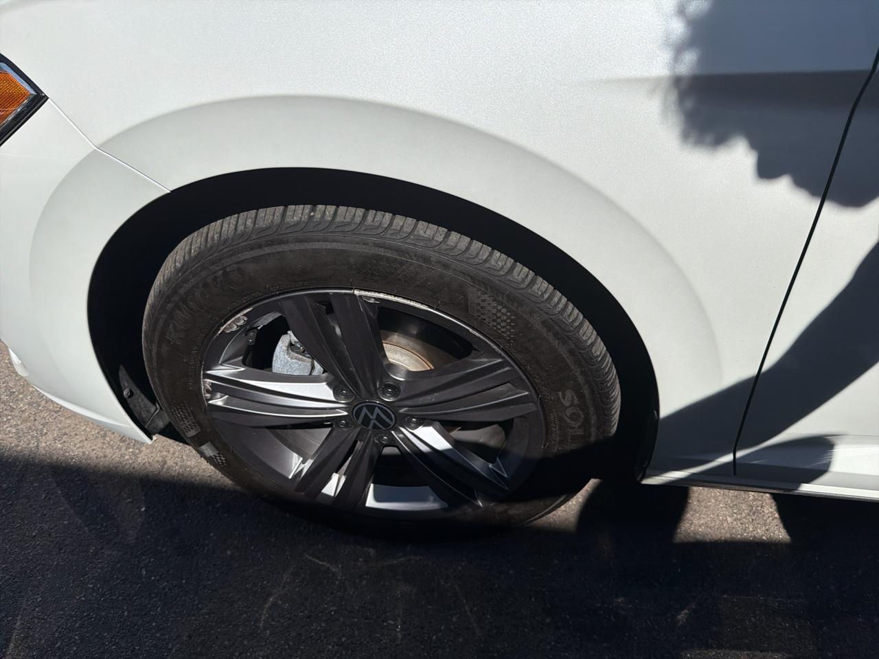 Volkswagen Jetta SE Auto 2023