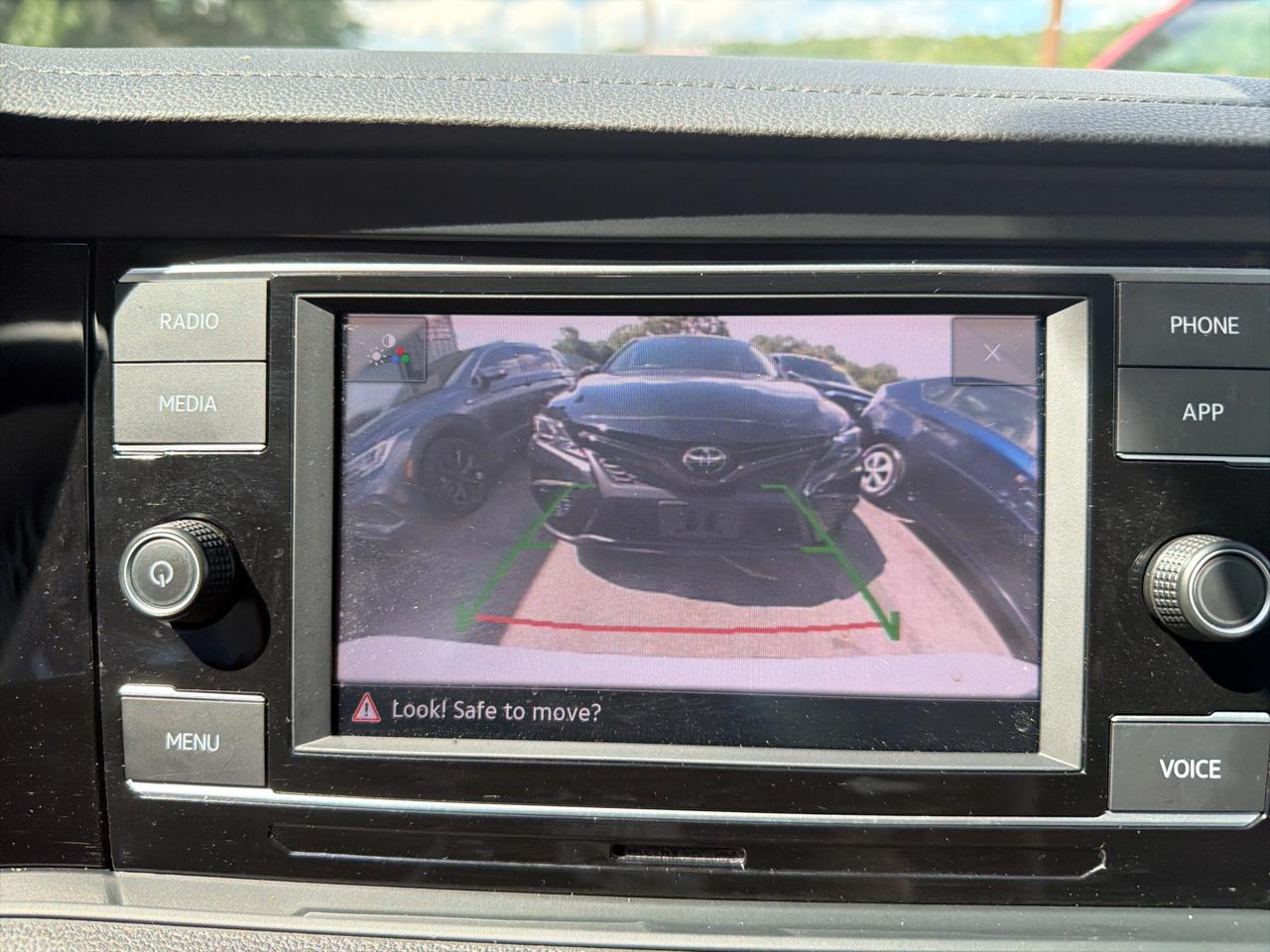 Volkswagen Jetta SE Auto 2023