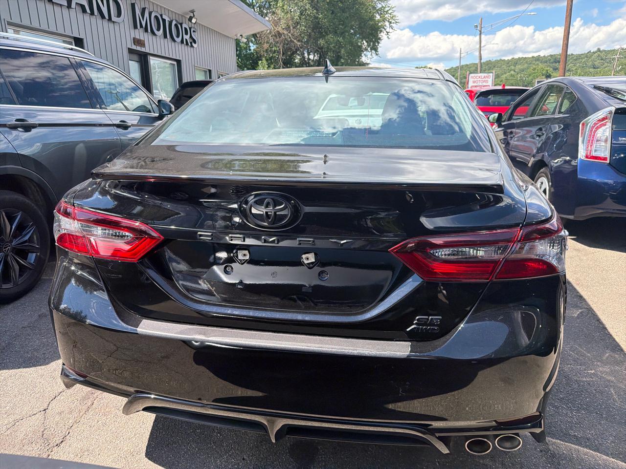 Toyota Camry SE Auto AWD (Natl) 2023