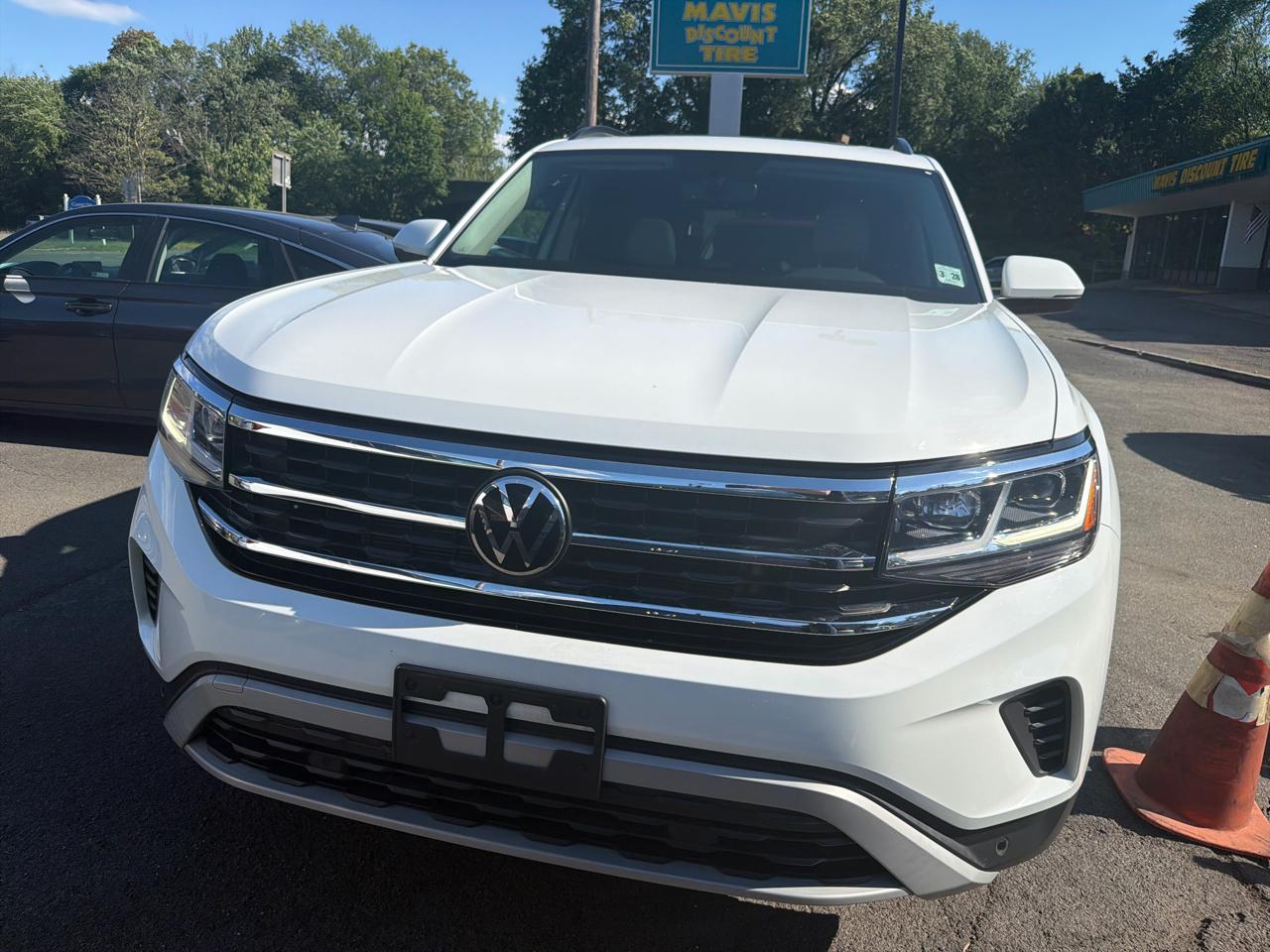 Volkswagen Atlas 3.6L V6 SE w/Technology 4MOTION 2023