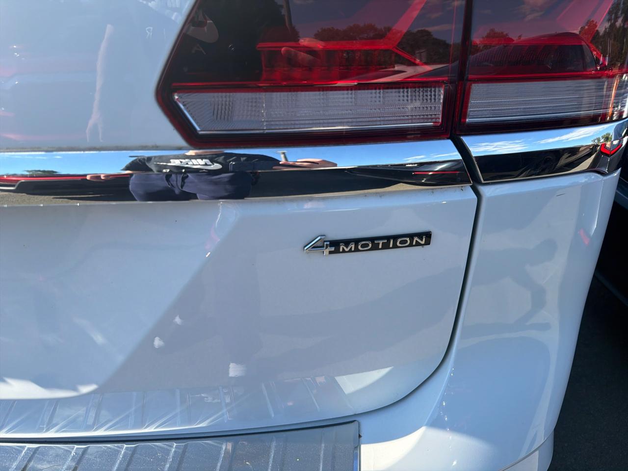 Volkswagen Atlas 3.6L V6 SE w/Technology 4MOTION 2023