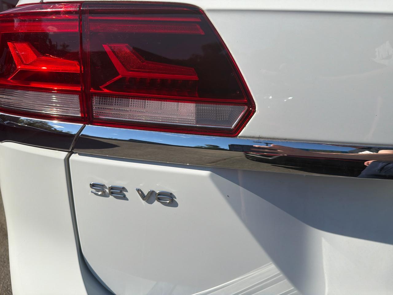 Volkswagen Atlas 3.6L V6 SE w/Technology 4MOTION 2023