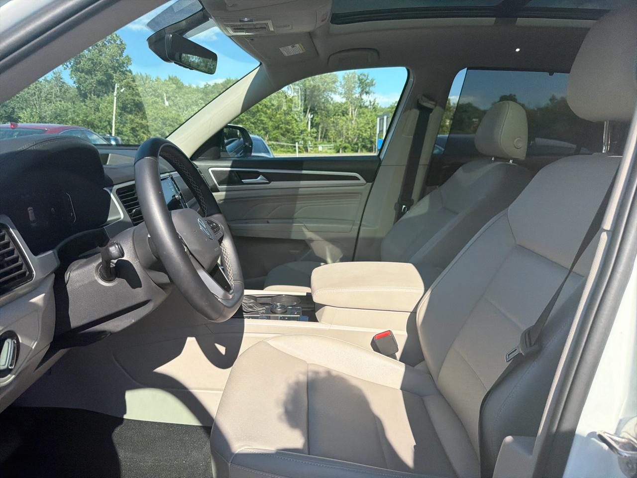 Volkswagen Atlas 3.6L V6 SE w/Technology 4MOTION 2023