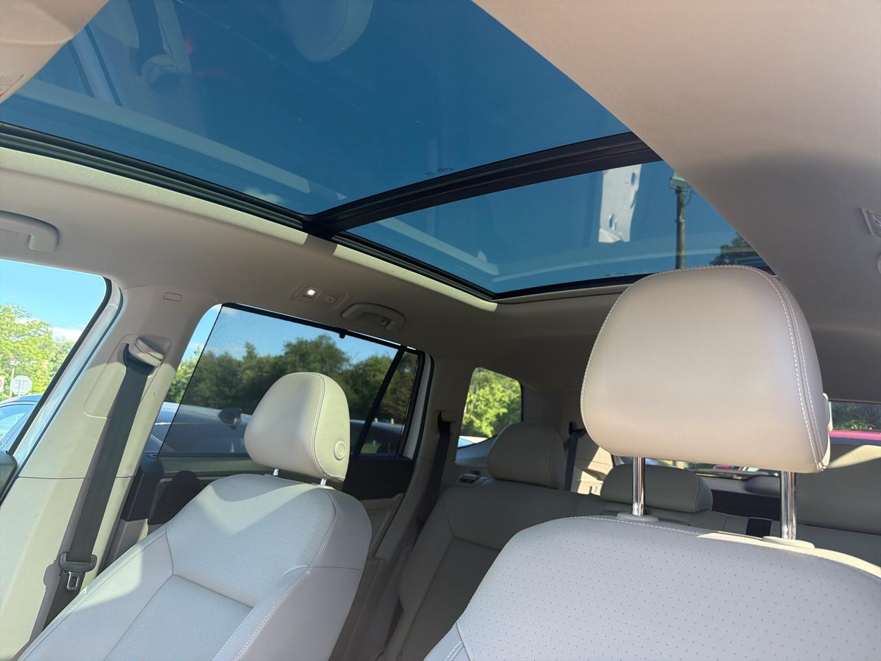 Volkswagen Atlas 3.6L V6 SE w/Technology 4MOTION 2023