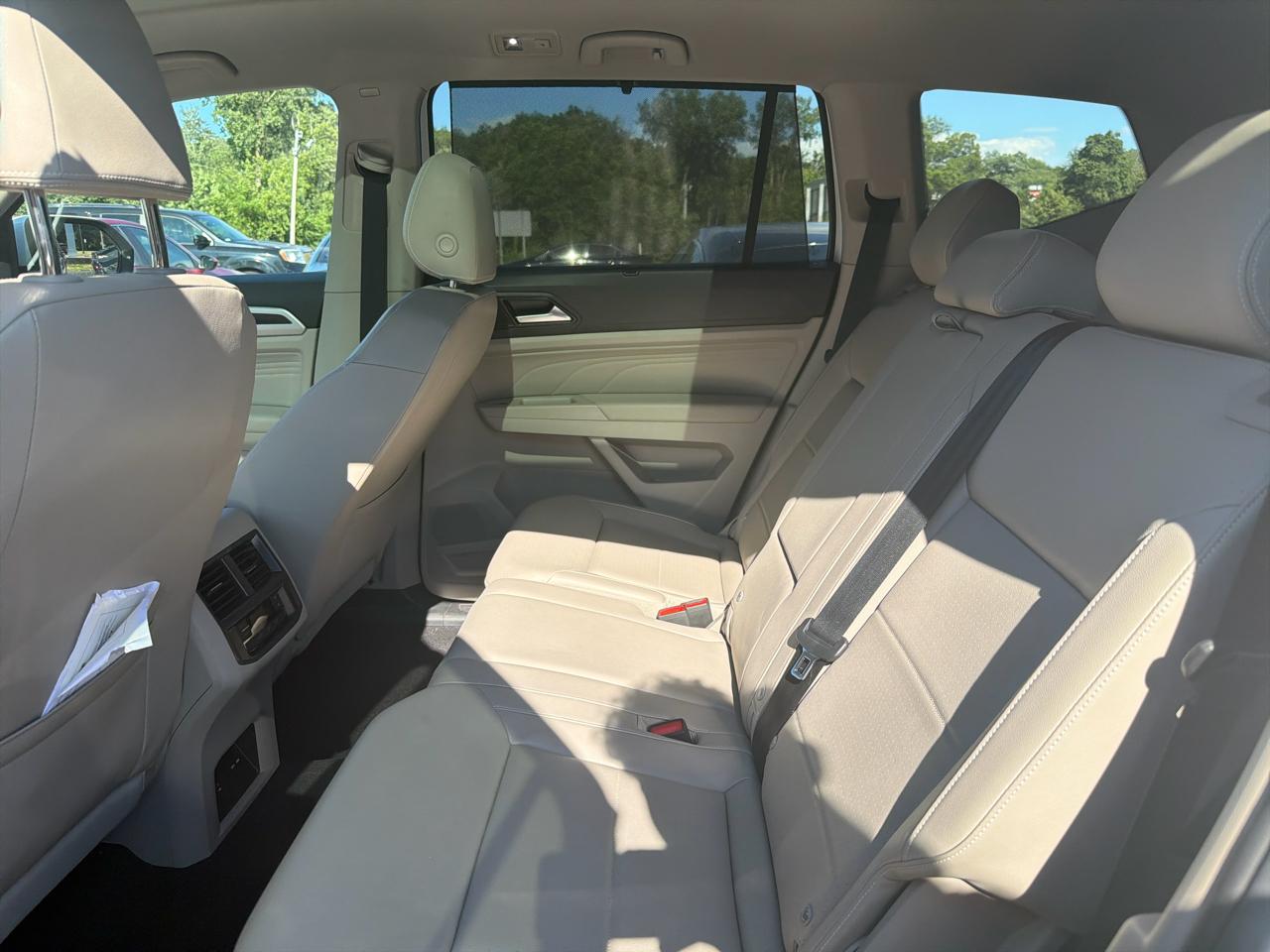 Volkswagen Atlas 3.6L V6 SE w/Technology 4MOTION 2023